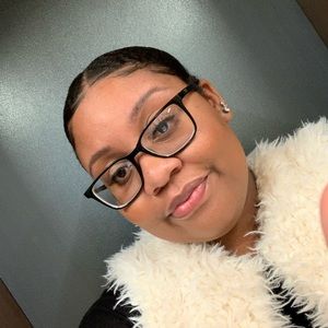 Meet your Posher, Kareema